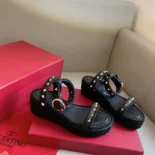 Valentino Women Rockstud Flatform Sandal in Calfskin 45MM-Black