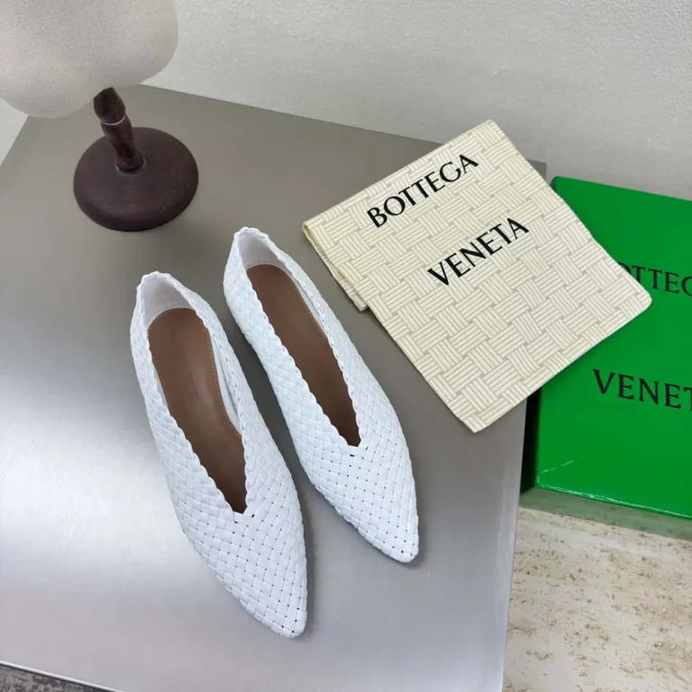 Bottega Veneta Women Sofia Ballerina in Padded Intreccio Leather-White