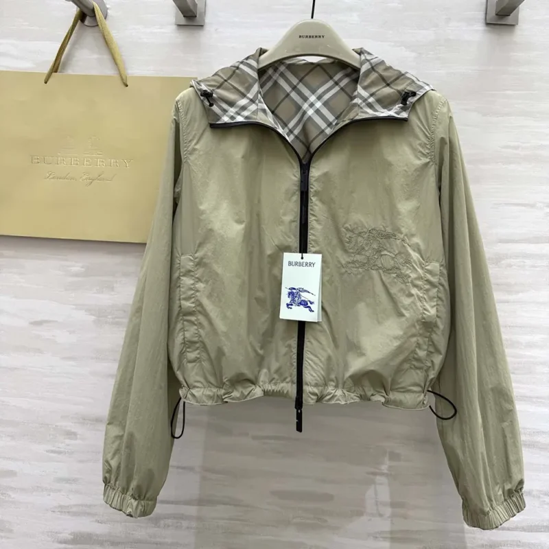 Burberry Men Cropped Reversible Check Hooded Jacket 81058501