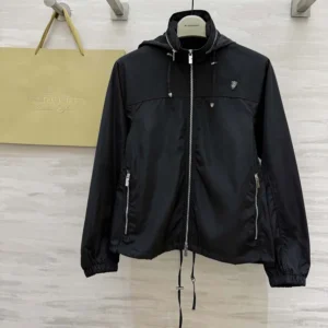 Burberry Women Knight Stamp Nylon Jacket-Black 81136471