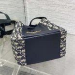 Dior Women Medium Signature Bucket Bag Blue Dior Oblique Jacquard and Smooth Calfskin