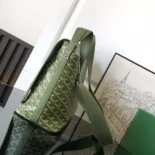 Goyard Unisex Capetien MM Messenger Bag-Green CAPG25MMLTY29CG29P