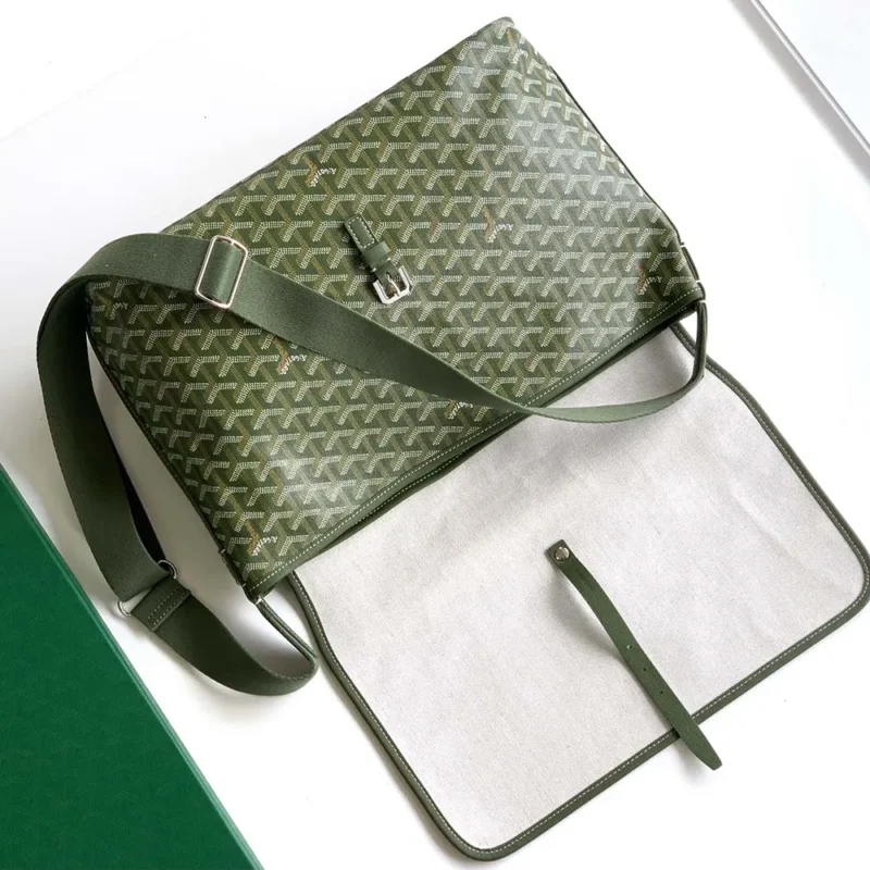 Goyard Unisex Capetien MM Messenger Bag-Green CAPG25MMLTY29CG29P