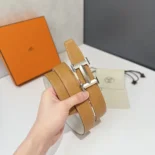 Hermes Unisex H Belt Buckle & Reversible Leather Strap 32 mm-White/Brown