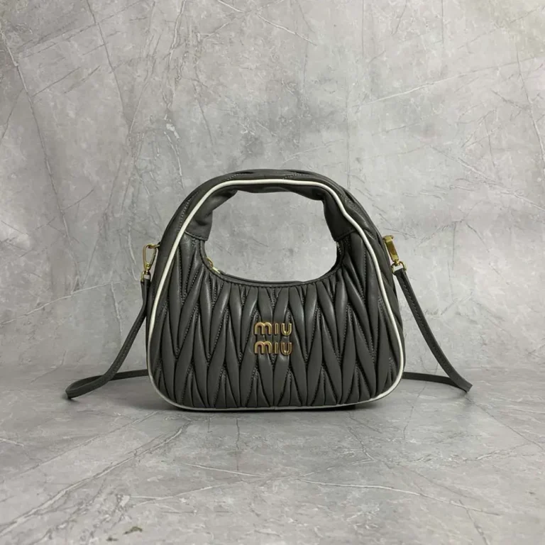 Miu Miu Women Wander matelassé nappa leather bag-Gray/White