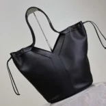 Saint Laurent YSL Women Y Large Hobo in Leather-Black