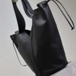 Saint Laurent YSL Women Y Large Hobo in Leather-Black